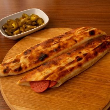 Sucuklu Karadeniz Pidesi
