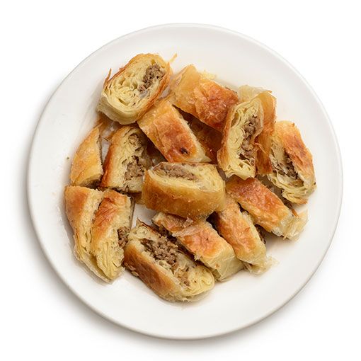 Kıymalı Kol Böreği