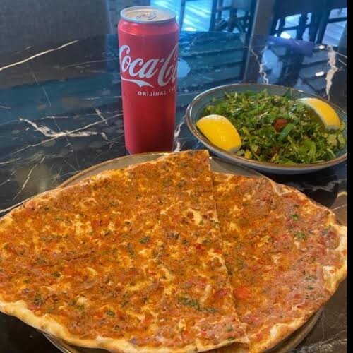 Coca-Cola Lahmacun Menü