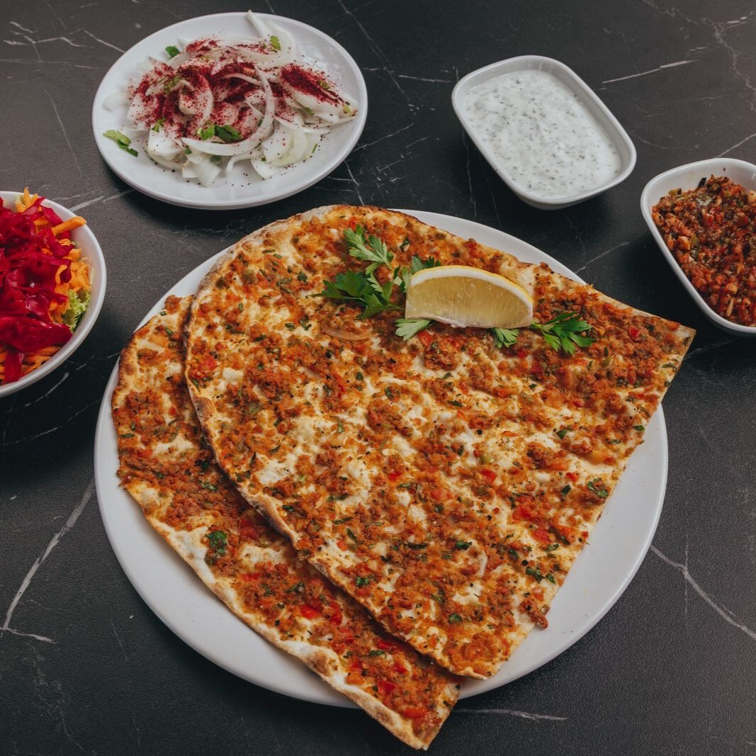 2 li Antep Lahmacun(Sarımsaklı)
