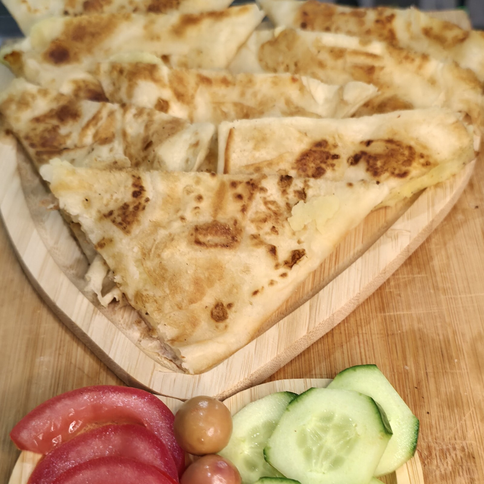 Ezine 3 Peynirli Gözleme