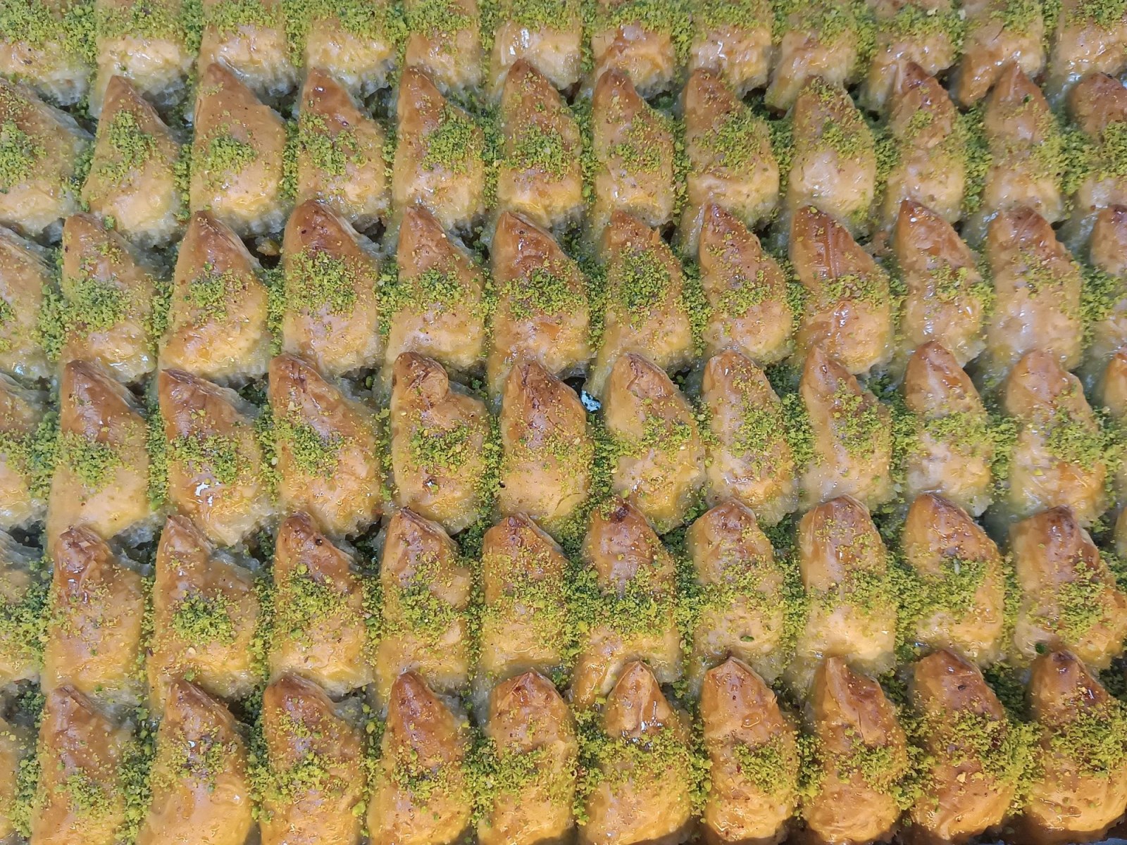 Tereyağlı Fıstıklı Şöbiyet