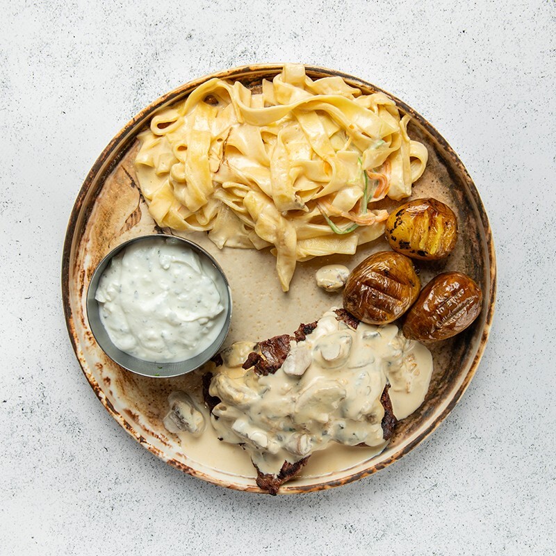 Kremalı Mantarlı Steak (200 gr.) (1472,943 KCal)