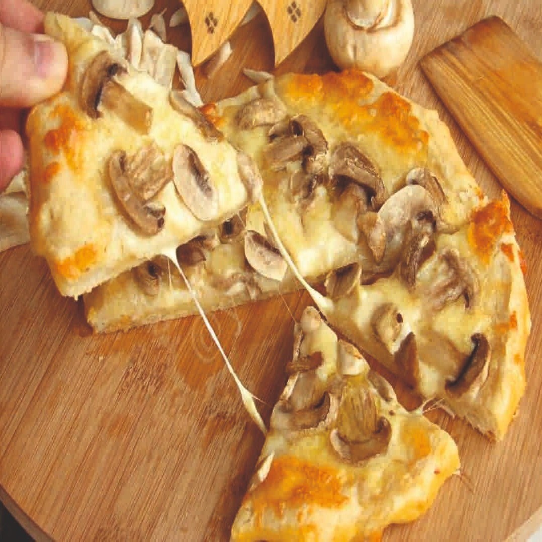 Mantarlı Kaşarlı Pide