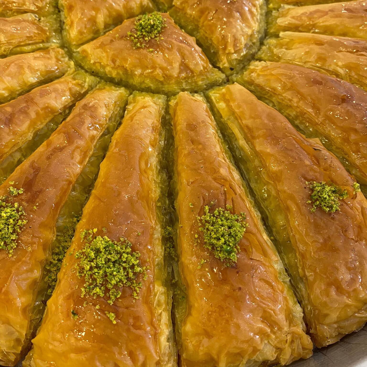 Fıstıklı Havuç Dilim Baklava (1 kg.)