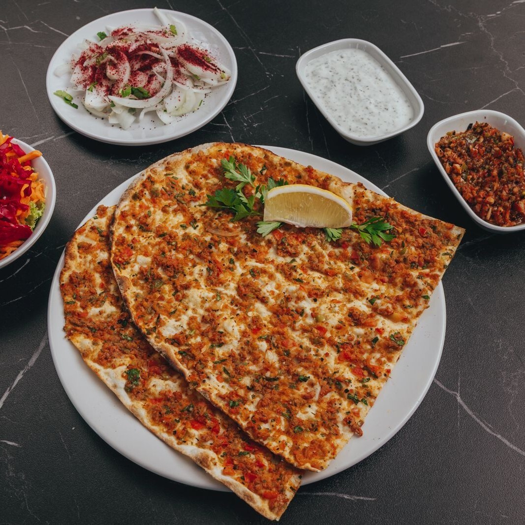 Urfa Lahmacun + Fırın Sütlaç + 175 Ml Sütaş Ayran