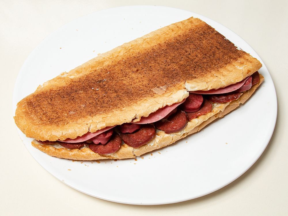 Sucuklu Tost +Coca Cola Menü