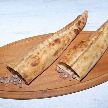 Kavurmalı Pide