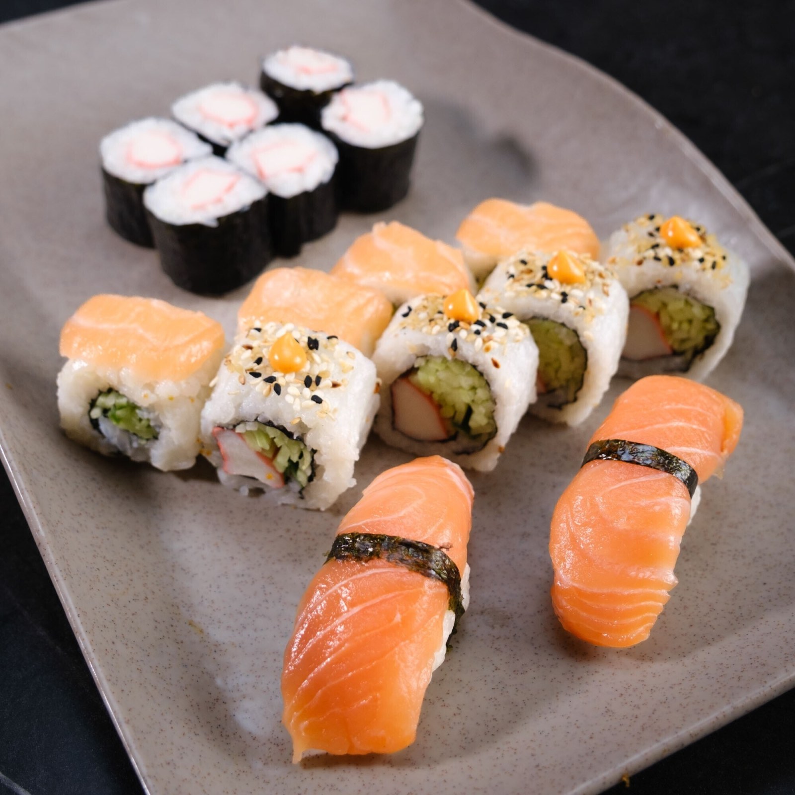 Sushi Set Menü 2 (16 Adet)
