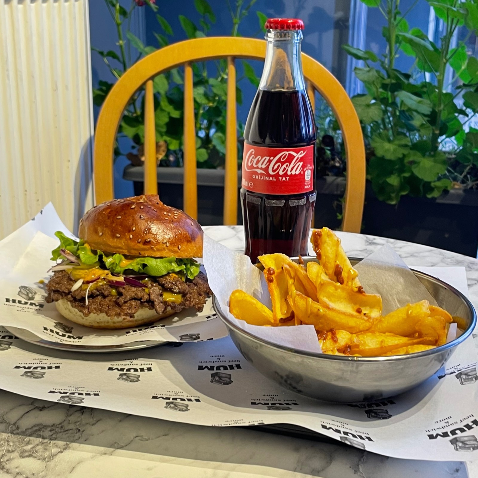 Double Smash Burger + Patates Kızartması + pepsi kutu