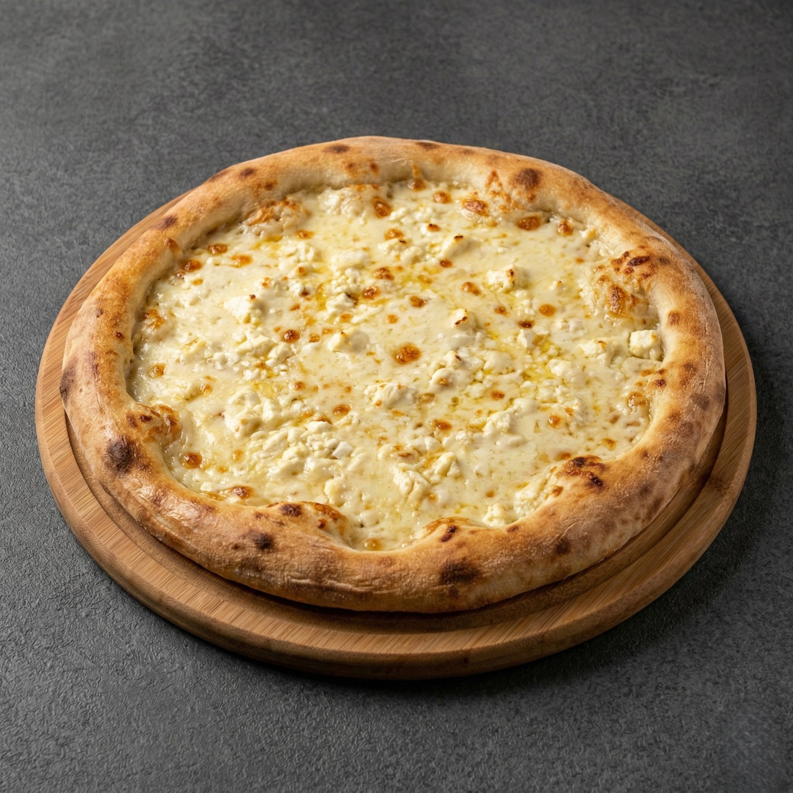 Yuvarlak Üç Peynirli Pide