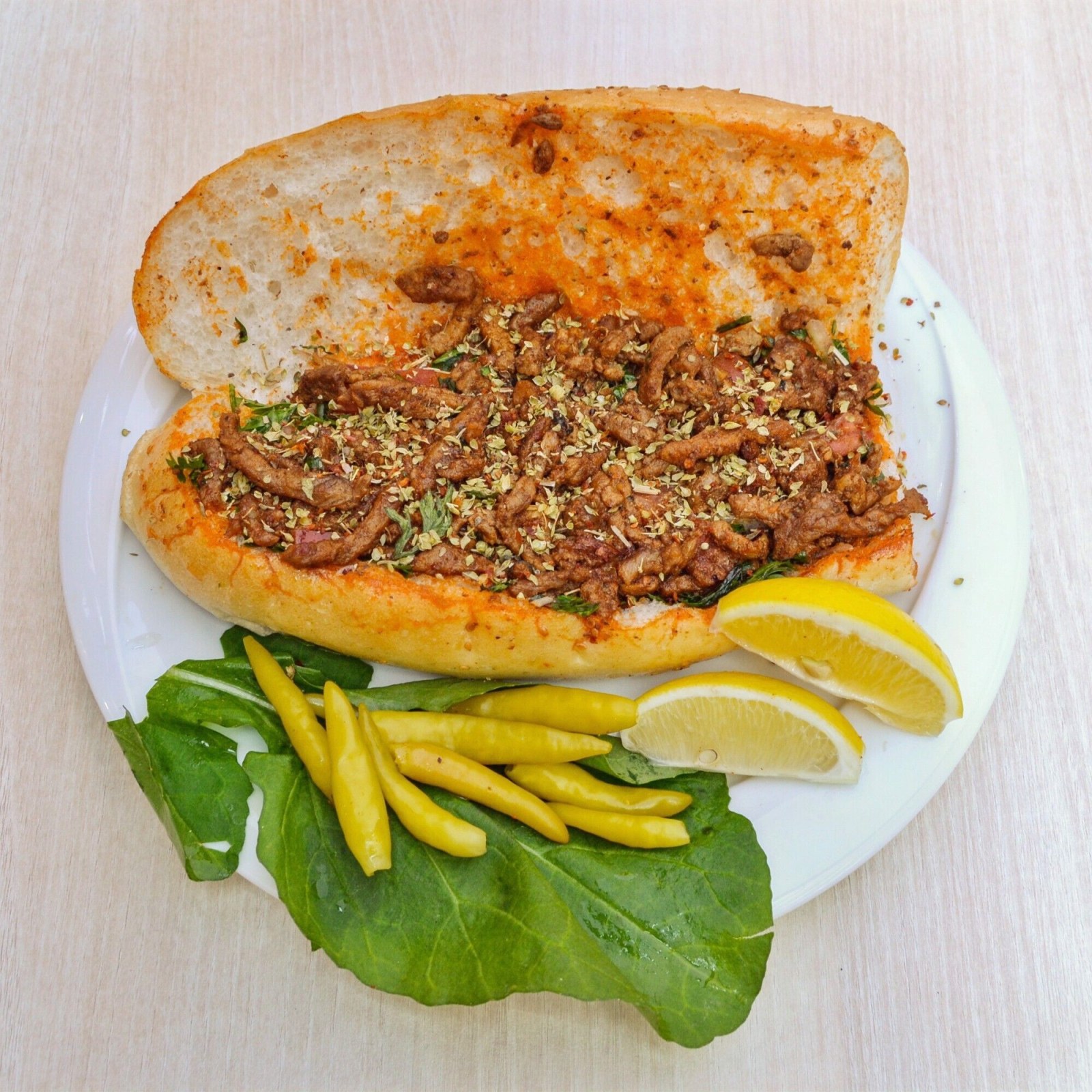 Tam Ekmek Arası Et Tantuni
