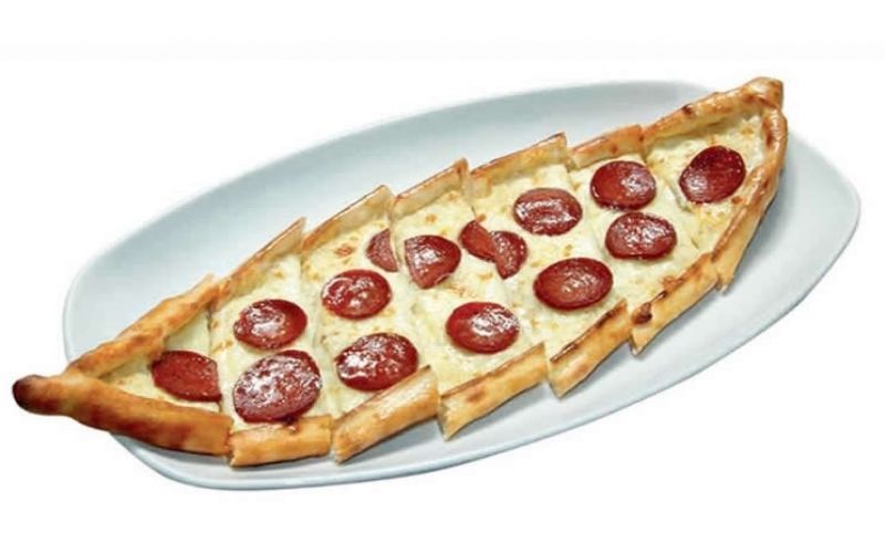 Sucuklu Kaşarlı Pide
