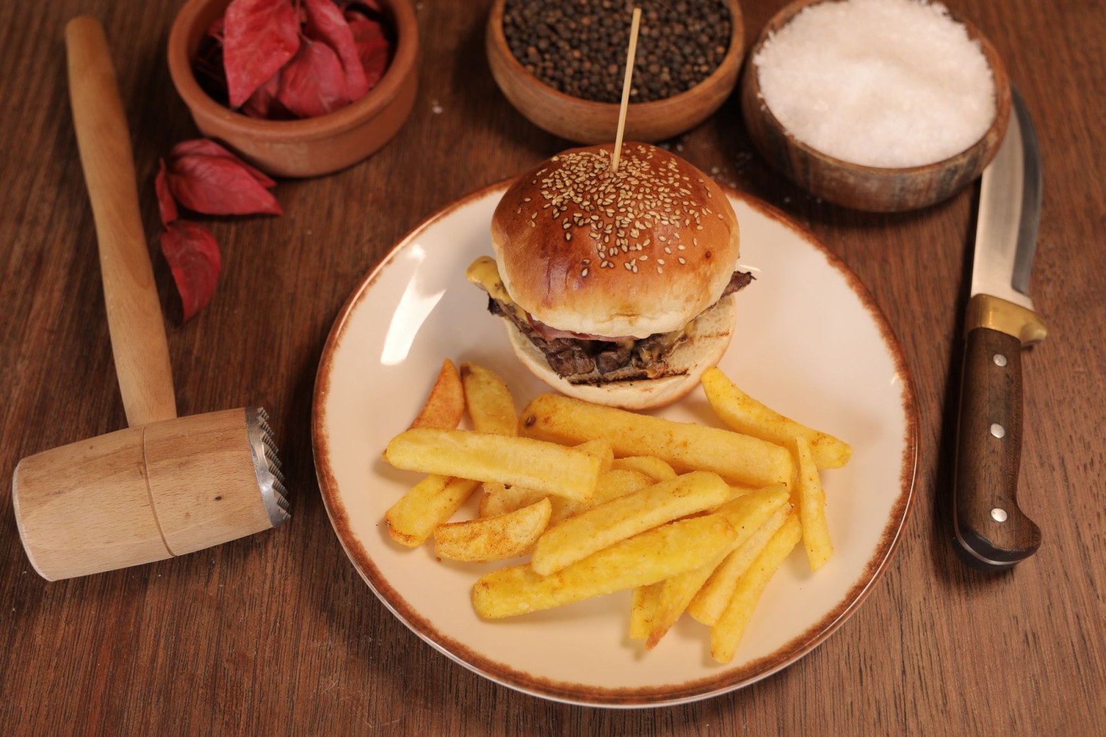Lokum Burger+ Patates Tava