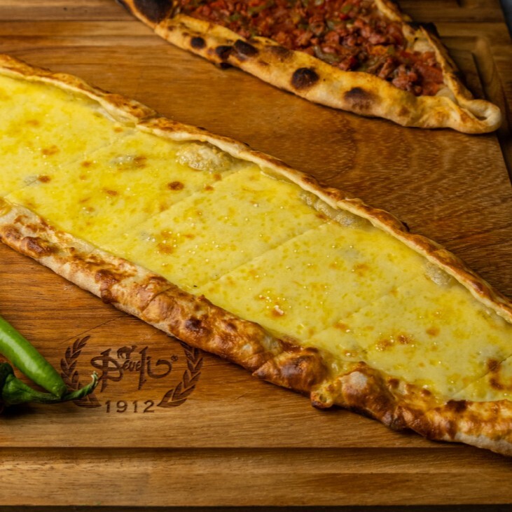 Kaşarlı Pide