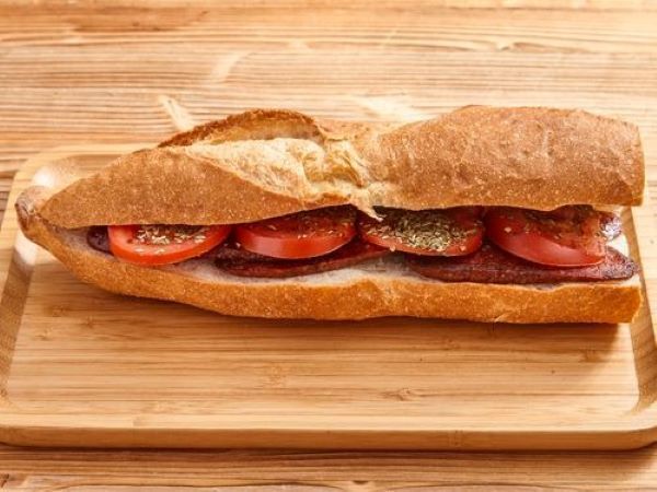 3/4 Ekmek Arası Sucuk