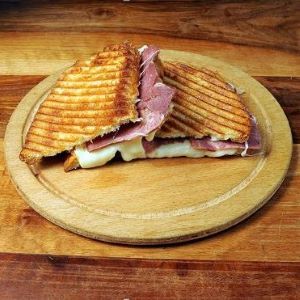 Dilli Kaşarlı Tost