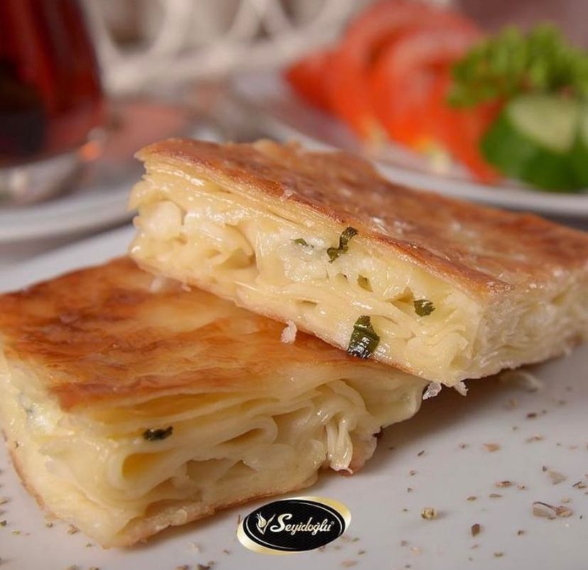 Tereyağlı Antep Usulü Özel Su Böreği (1 kg)
