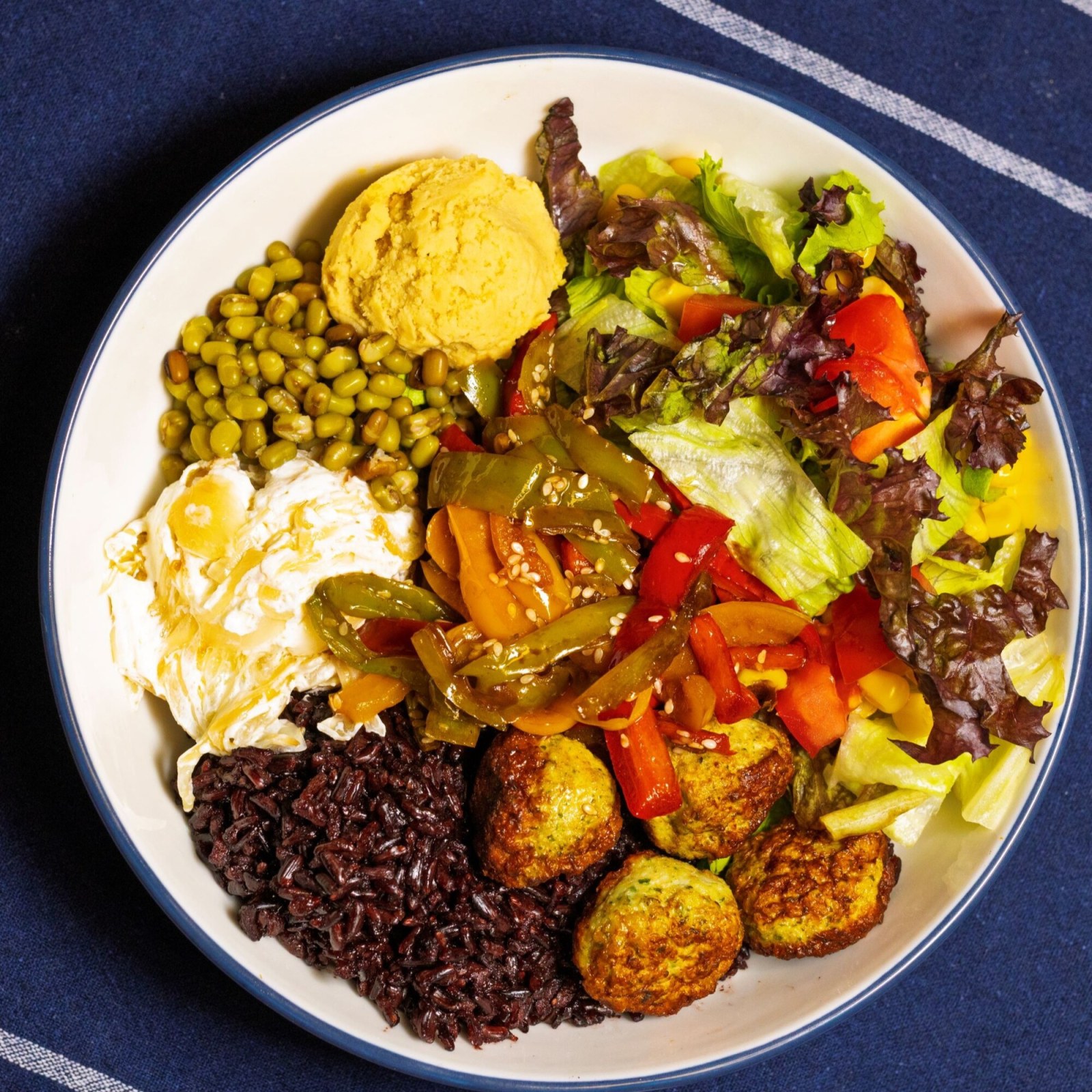 Tavuk Köfteli Bowl
