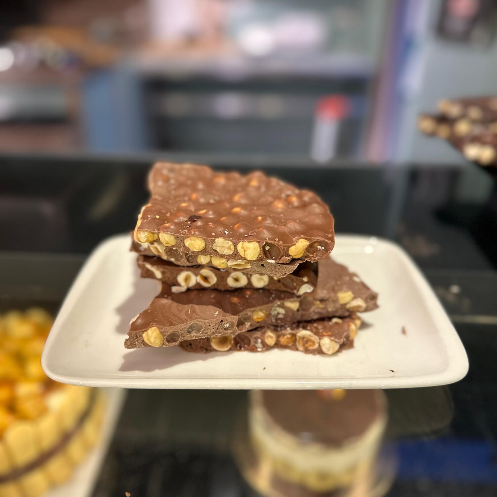 Sütlü Fındıklı Beyoğlu Çikolatası (250 gr)