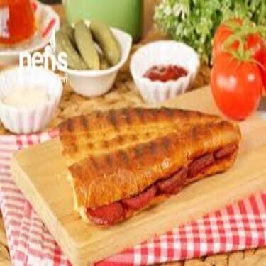 Yarım Sucuklu Tost