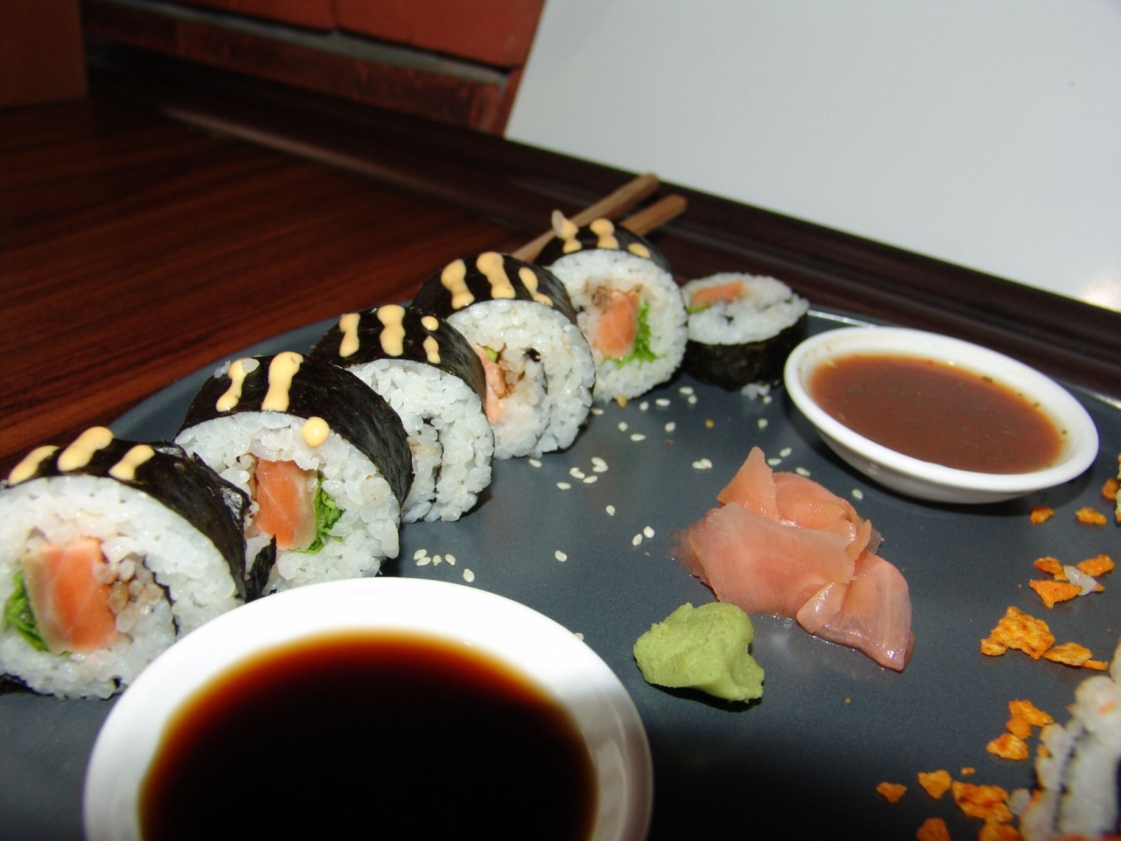Sake Maki (12 Pcs.)
