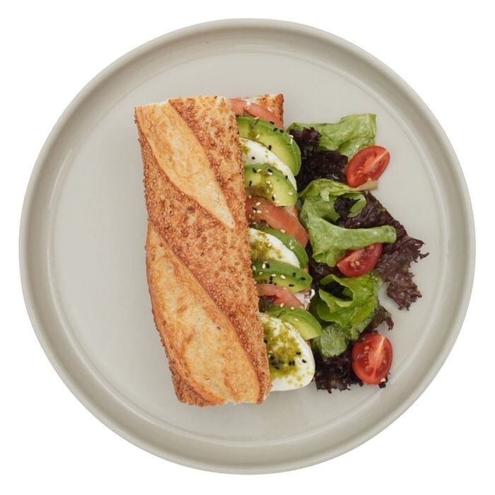 Avokado Caprese Sandwich