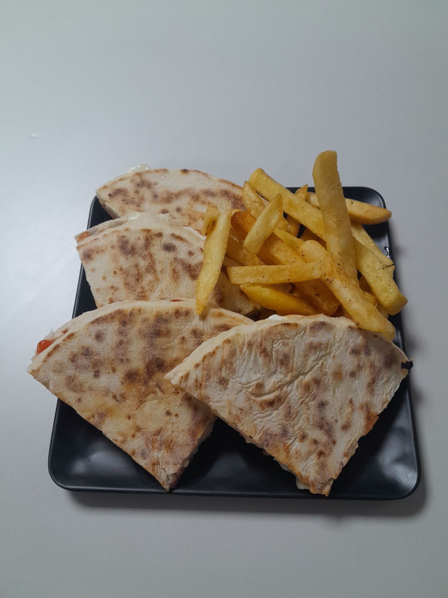 Bazlama Tost&Patates Kızartması
