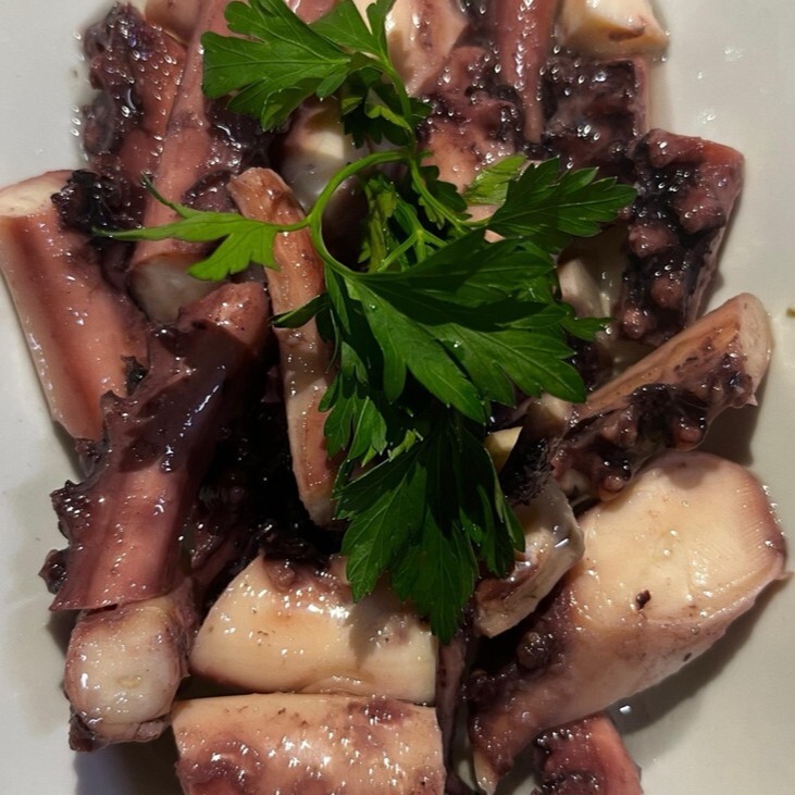 Ahtapot Salatası