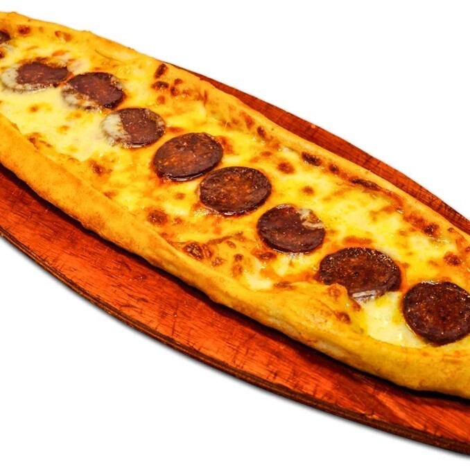 Kaşarlı Sucuklu Pide