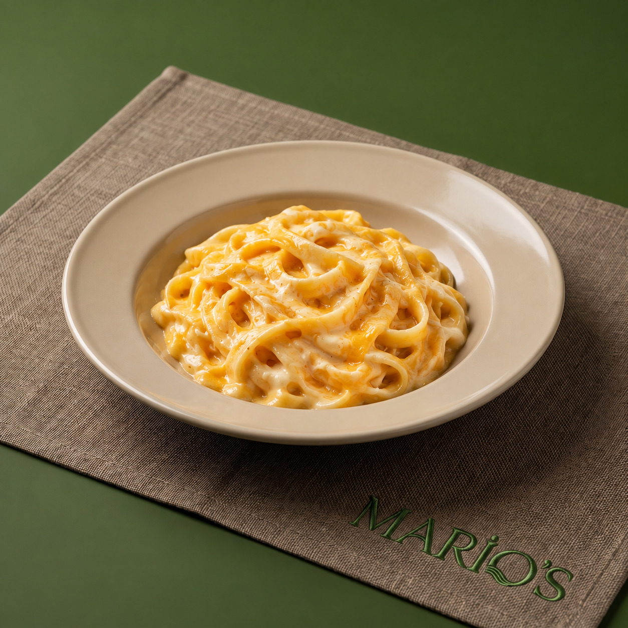 Cheddar Soslu Fettuccine