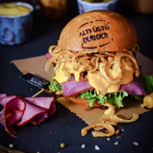 Smoked Meat Burger