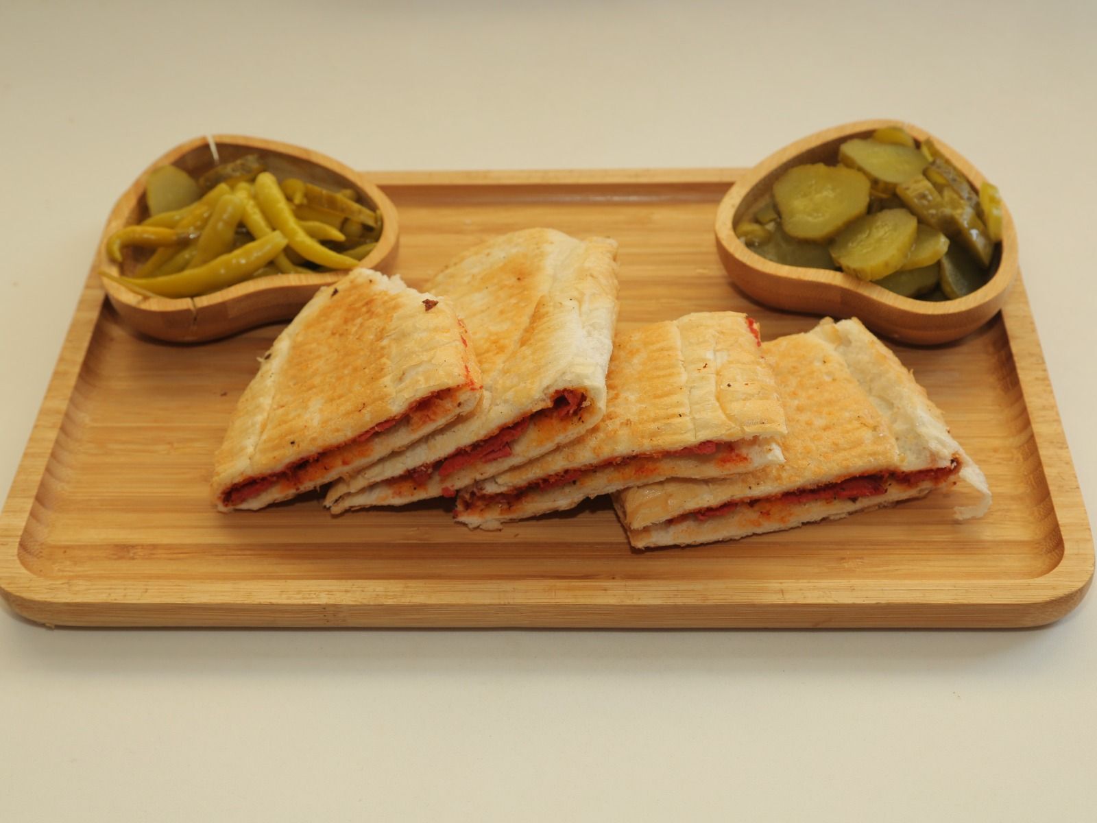Sucuklu Tost