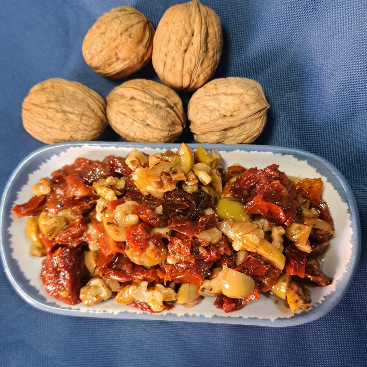 Cevizli Kuru Domates (100 g.)
