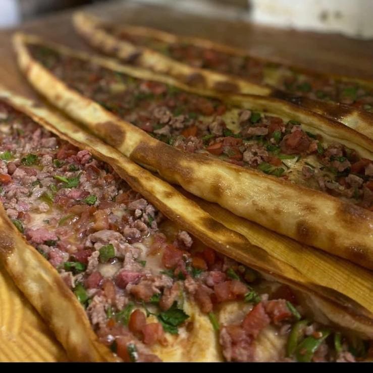 Kuşbaşı Kaşarlı Karadeniz Pidesi