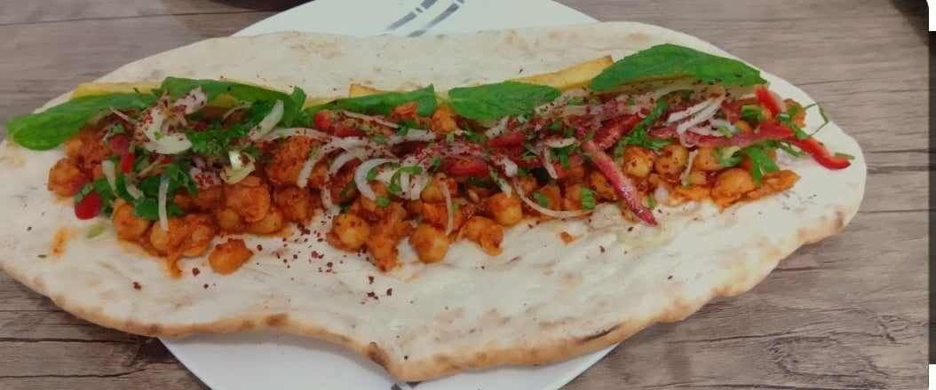 Antep usulü soslu Nohut Dürüm