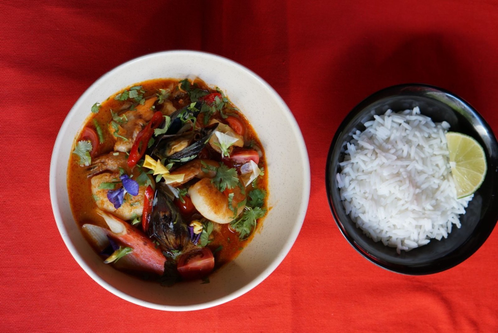 Deniz Mahsullü Tom Yum Çorba