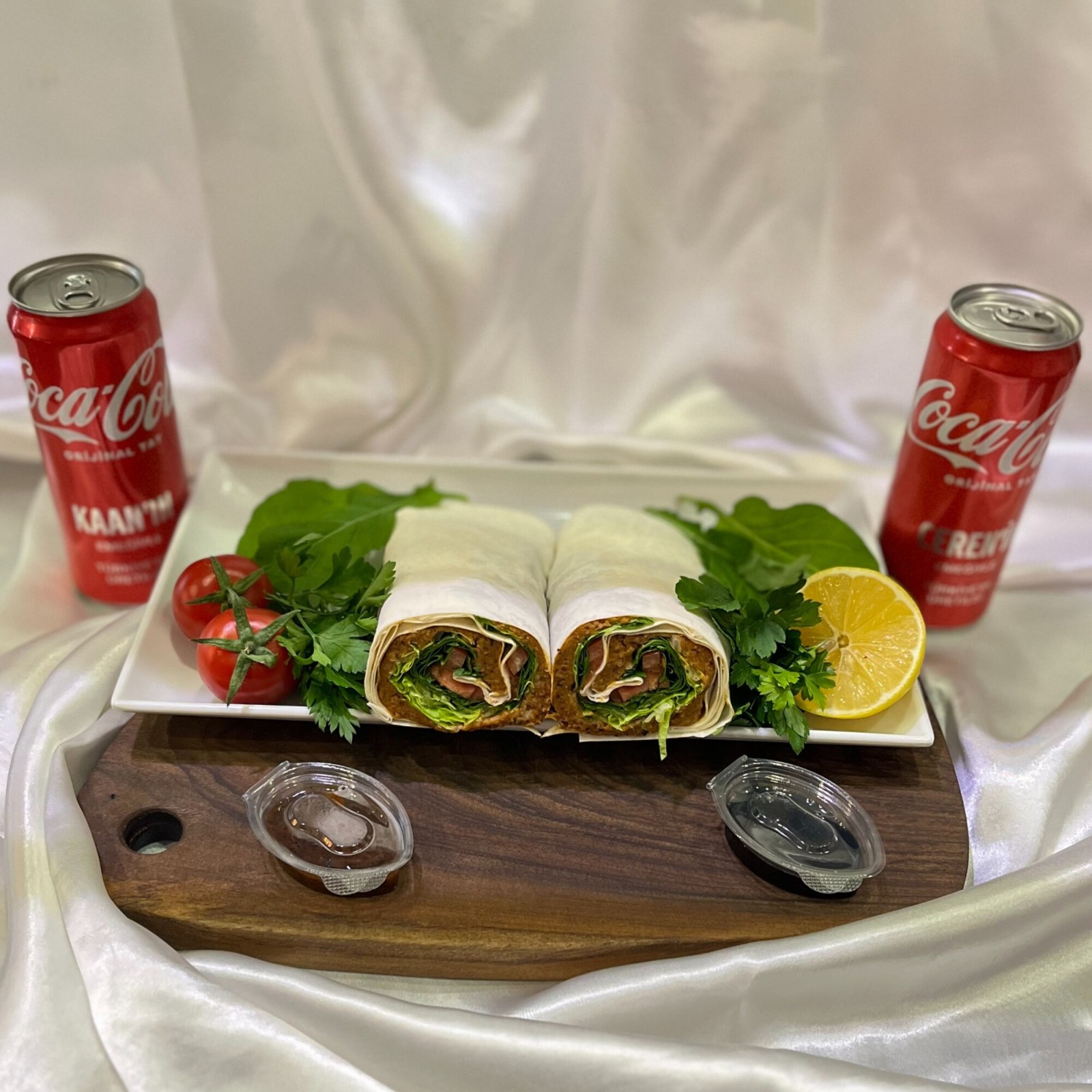2'Li Zirve Çiğ Köfte Menü (2 Ad 330ml Coca Cola İle)