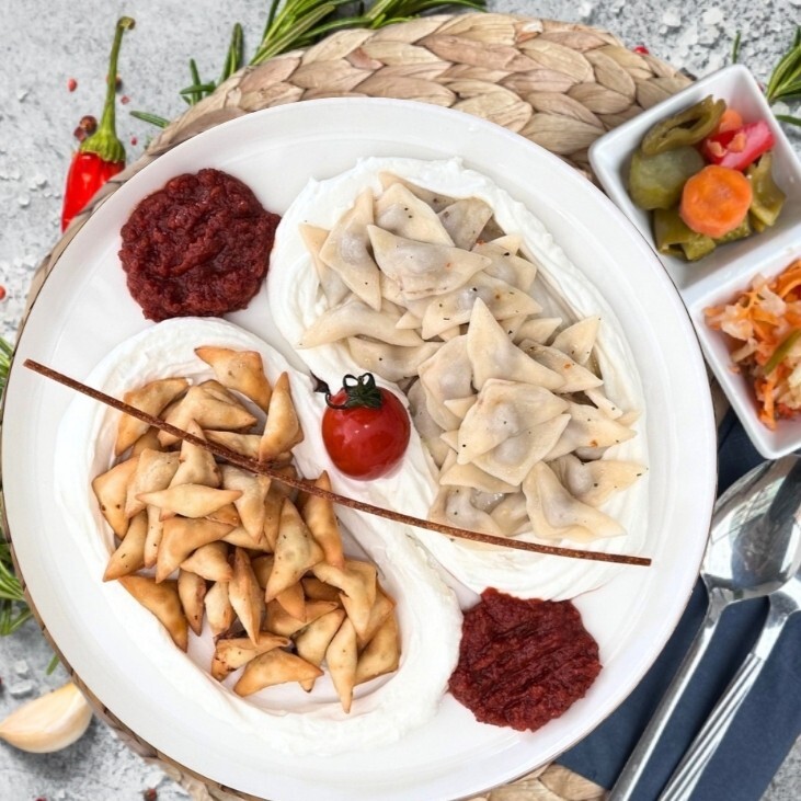 Etli Üçgen Karışık Mantı