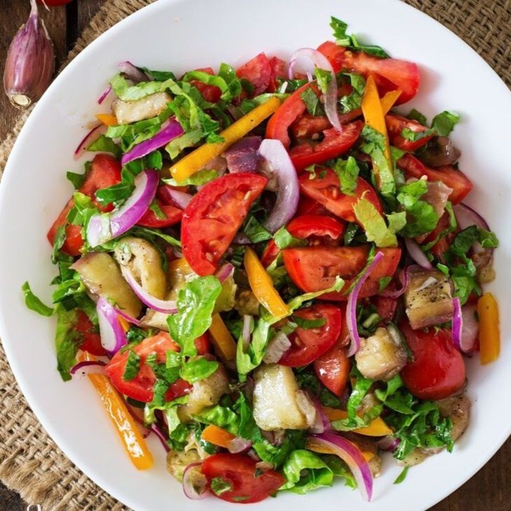Izgara Somonlu Salata
