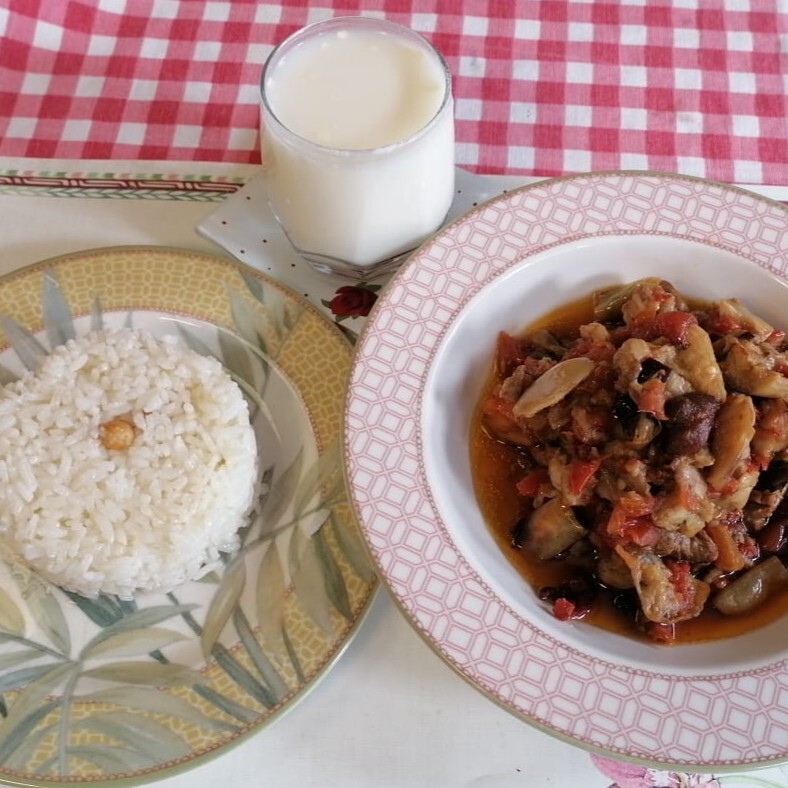 Diyarbakır Ezme Güveç + Pilav + Ayran