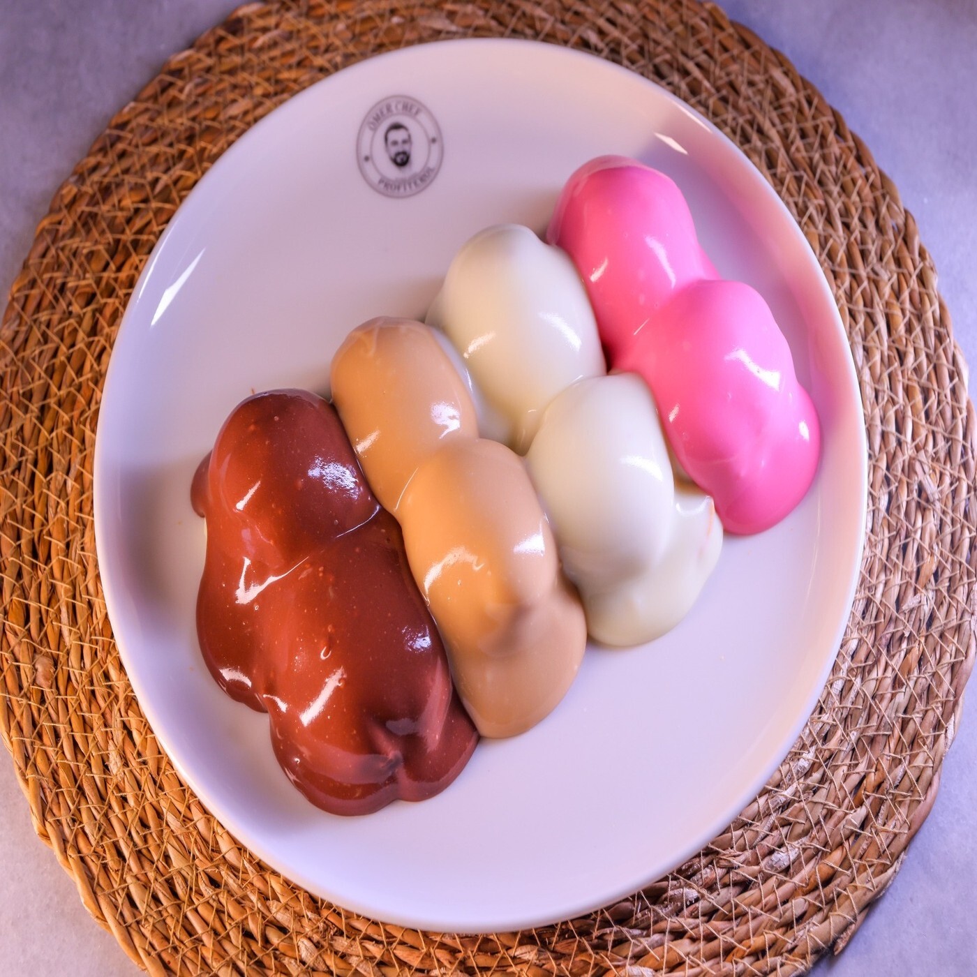 Karışık Çikolatalı Profiterol (400 g) (8 Adet)