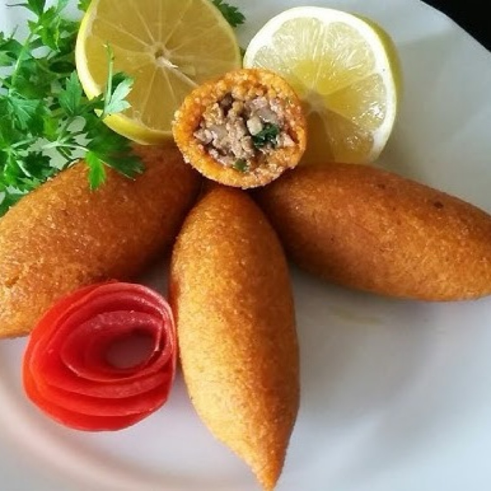 Ev Yapımı Etli İçli Köfte (3 Adet)