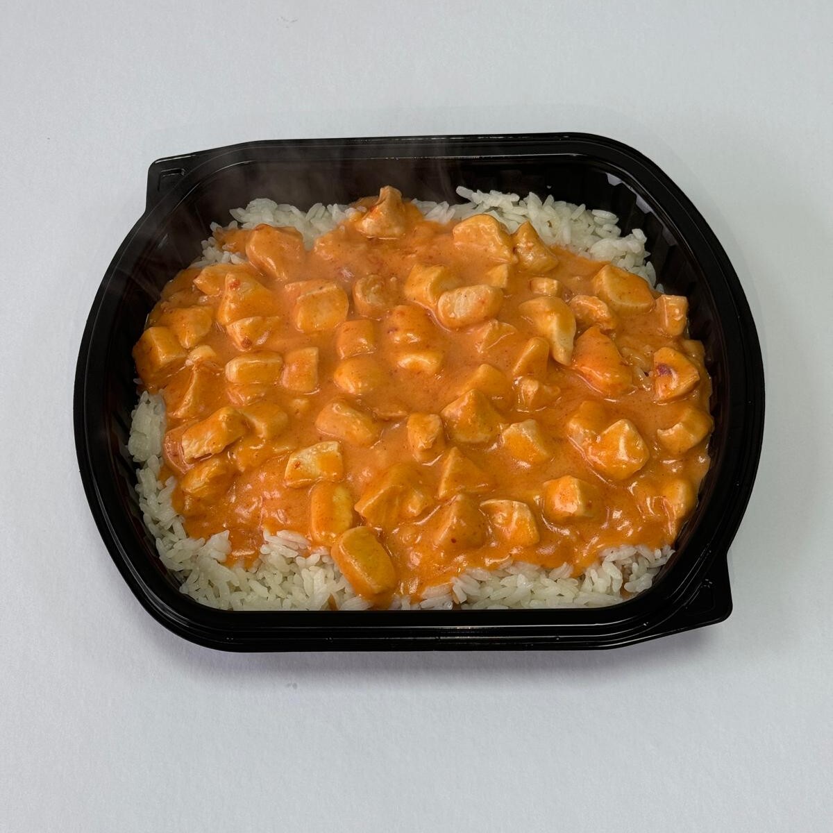 Pilav Üstü Kremalı Acı Köri Soslu Tavuk (Bir buçuk)