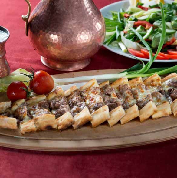 Kavurmalı Kaşarlı Pide
