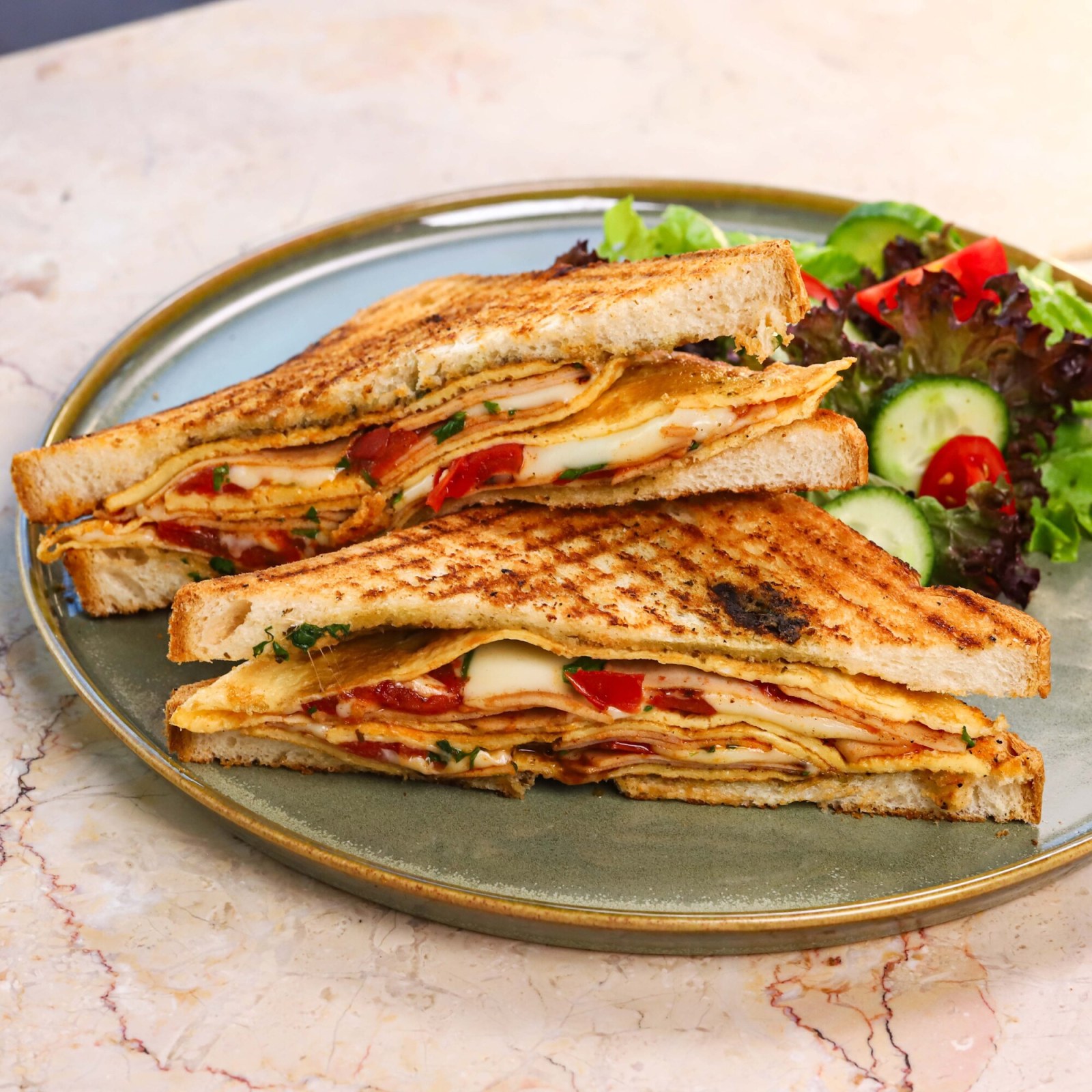 Beyaz Peynir Domates Tost