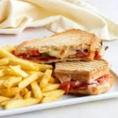 Üç Katlı Tost Karışık