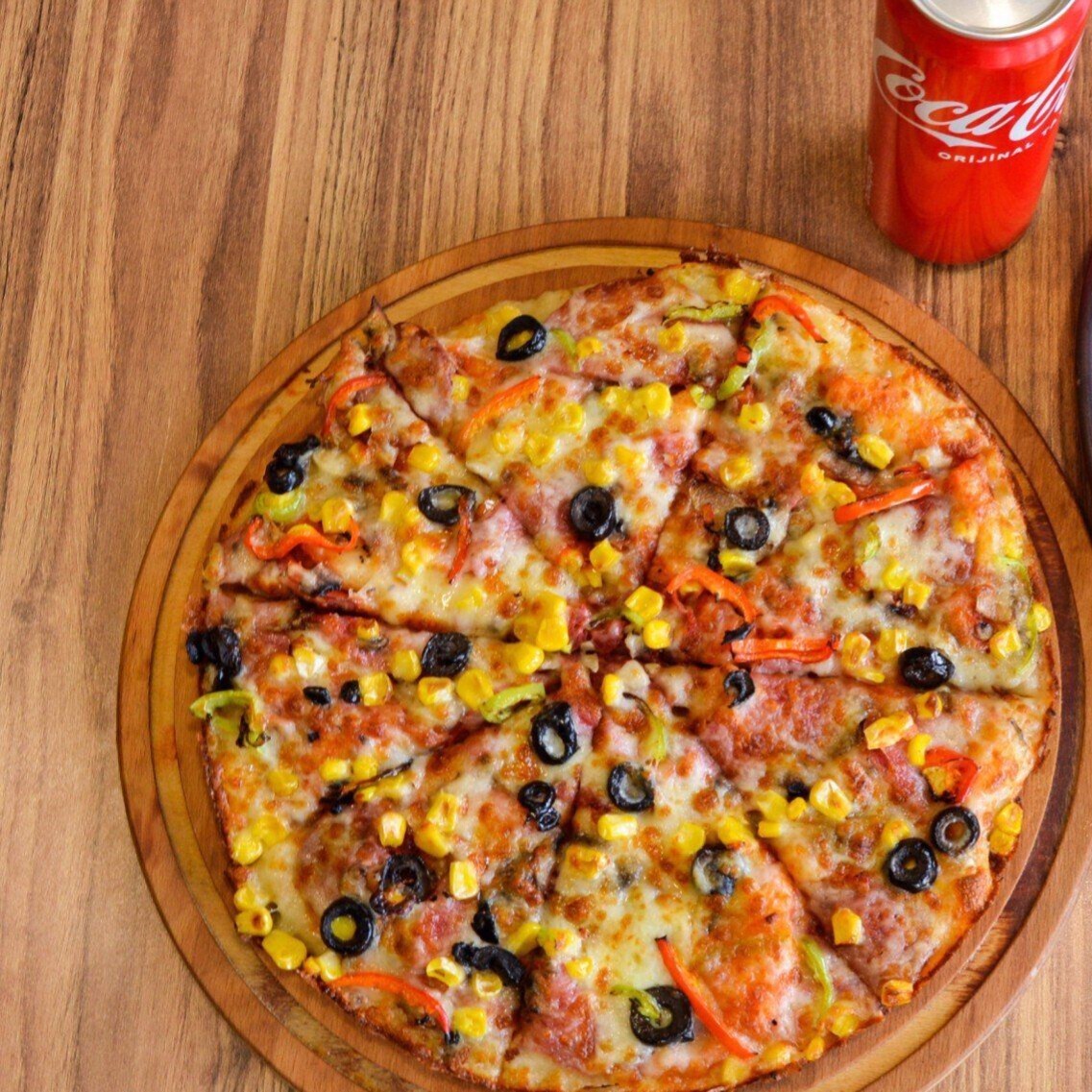 Cheff Orta Boy Pepperoni Cola Menü