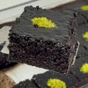 Bir Tepsi Islak Kek