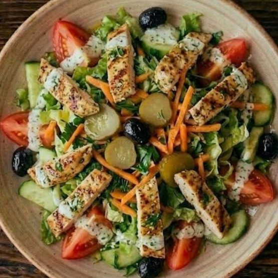 Tavuklu Salata